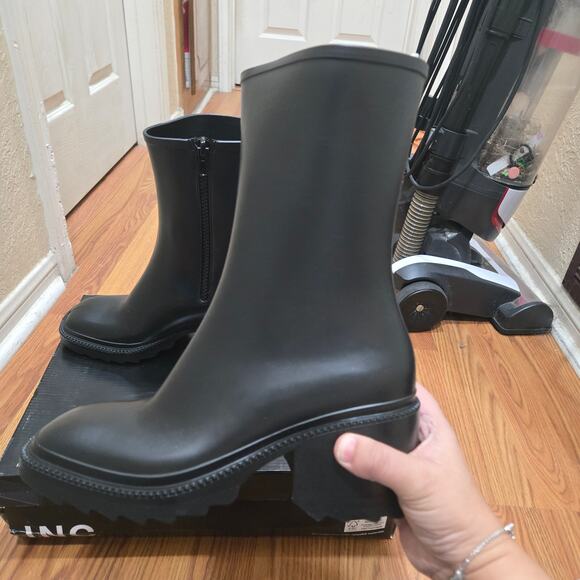 INC Everett Black Platform Rain Boots NWB Size 9 - Picture 4 of 10